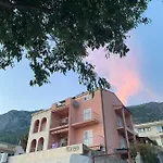 Ivana * Gradac (Split-Dalmatia)